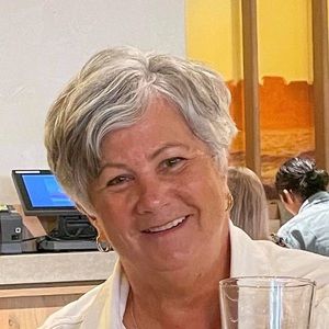 Meet your Posher, Deborah